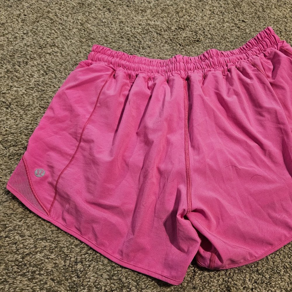 Lululemon Hotty Hot 4"